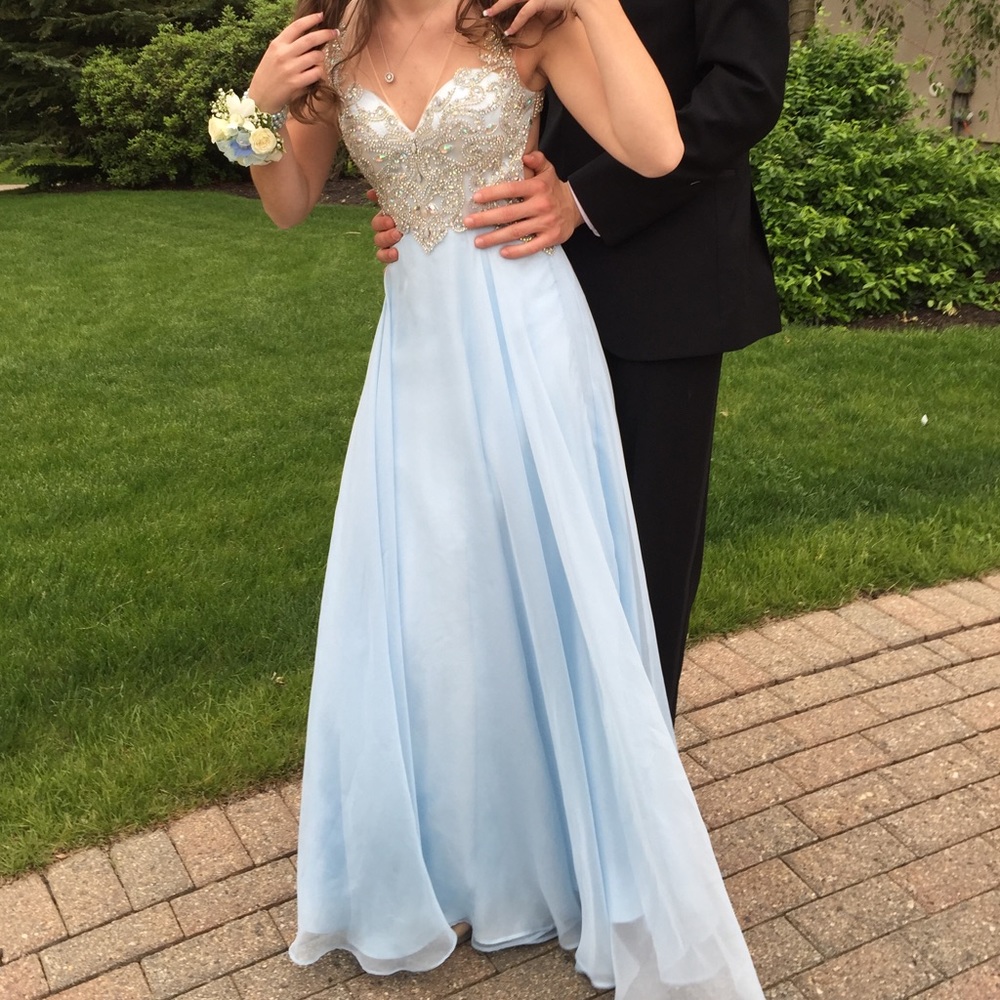 PROM DRESS